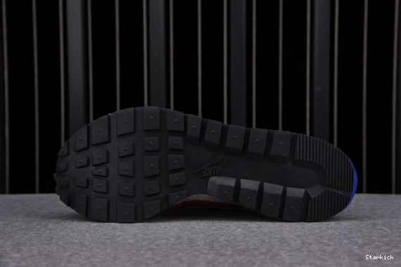 Vaporwaffle  sacai Sport Royal CV1363-100 Nike Game Fuchsia 0211